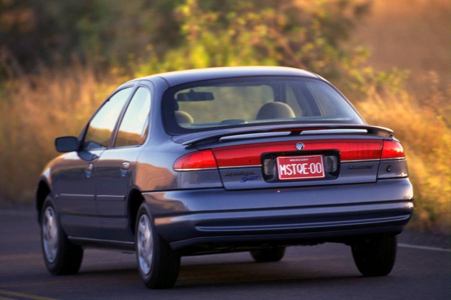  Mercury Mystique 1998 года  (фото 7 из 26)